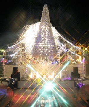 ATC Xmasライティング＆特殊効果花火ショー