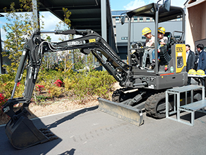 きみもオペレーター！～町のはたらく車ひろば～ 