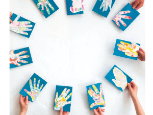 アートで世界をハッピーに!500色いろえんぴつで描く未来