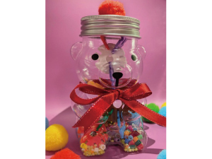 音育クラフト「光る!?マラカスベア作り」"